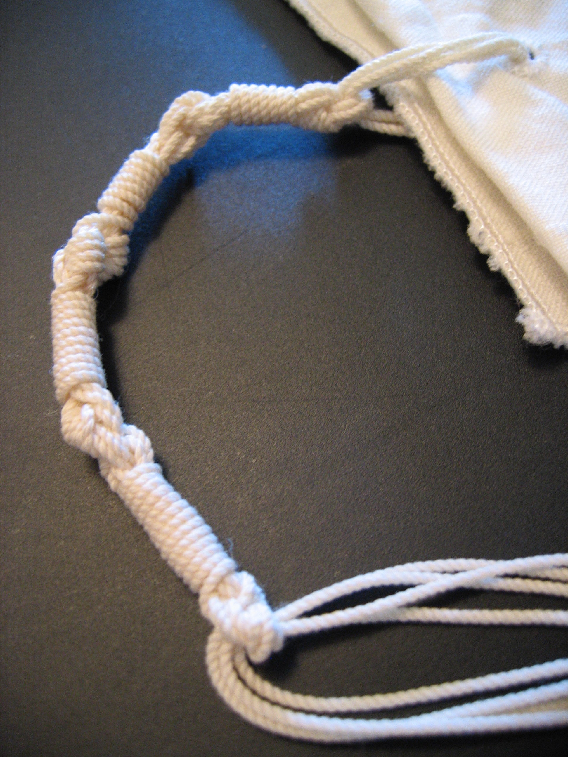 THICK White Sheep Wool Tzitzit Strings (12ct.)